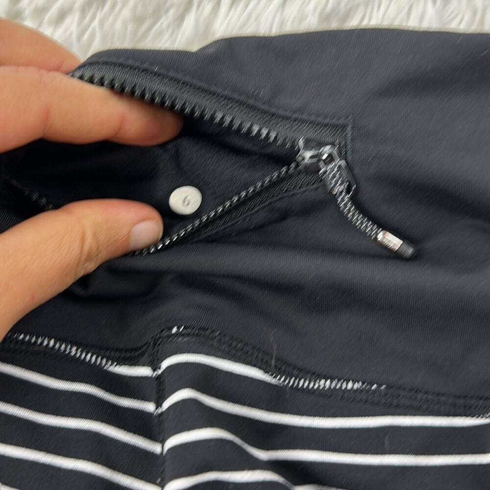 Lululemon Runday Crop Parallel Stripe - Picture 8 of 8